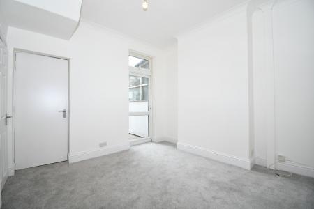 Media image 02
