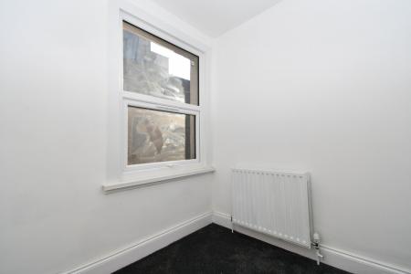 Media image 06