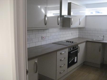 Flat 14 Colman Hse SE20 002.JPG