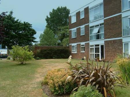 Parkwood 1280x960.jpg