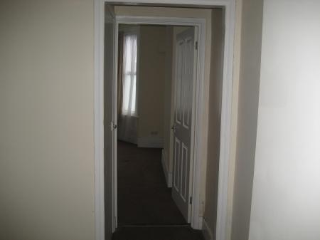 Hall through to bedroom