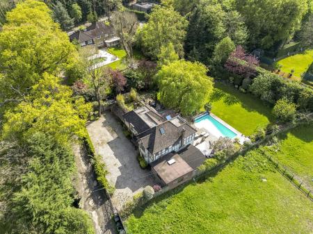 dji_fly_20250424_151752_911_1745505310366_photo.jp