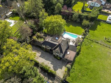 dji_fly_20250424_151726_910_1745505311694_photo.jp