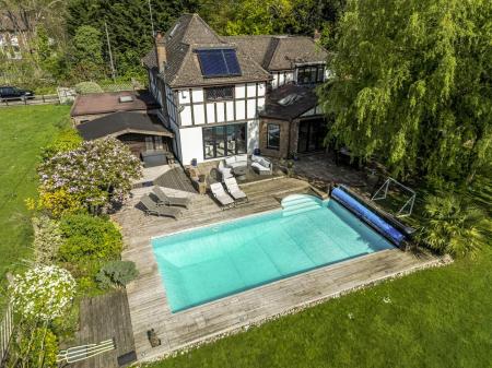 dji_fly_20250424_153114_930_1745505302736_photo.jp