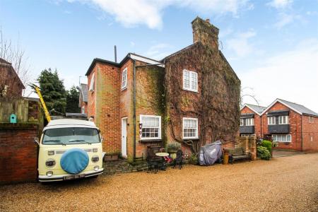 IMG_142716111452841611188055 (1).jpg