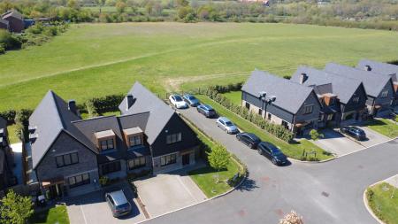 dji_fly_20260423_123524_596_1776944755960_aeb.jpeg