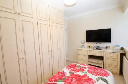 bedroom.jpg