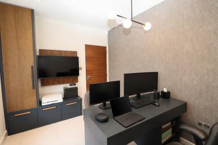 office.jpg