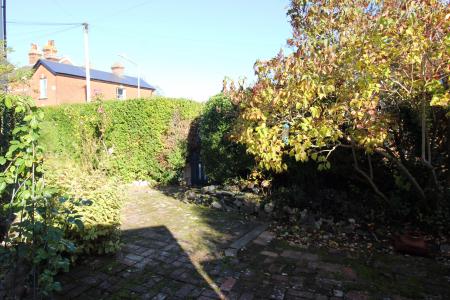 Photo 13