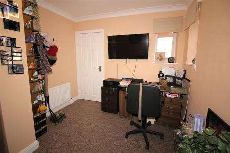 OFFICE/BEDROOM 4