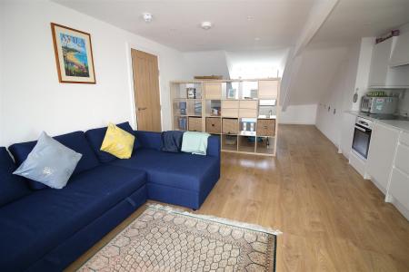 OPEN PLAN LIVING ROOM