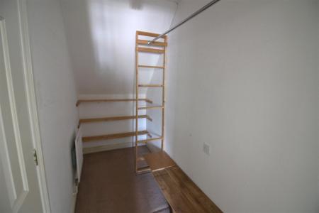 WALK IN WARDROBE