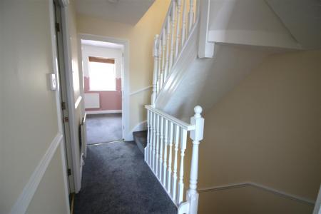 FIRST FLOOR LANDING