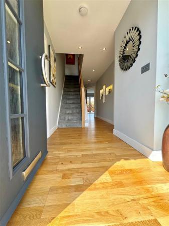 hallway.jpg