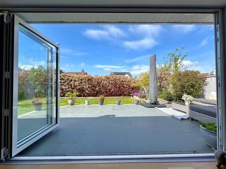 bi-folds.jpg
