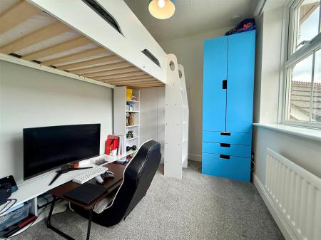 bedroom 3.jpg
