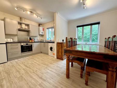 kitchen dining room.jpg