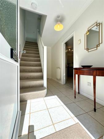 entrance hall 2.jpg