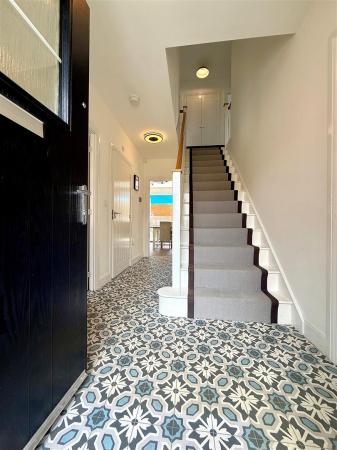 hallway.jpg