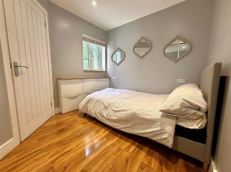 bedroom.jpg