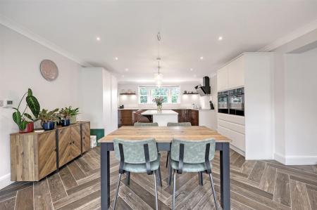 img_5698_27 copy 2.jpg