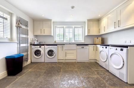 Annexe Kitchen/Utility