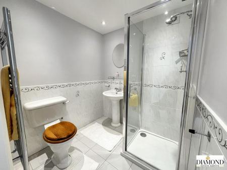 Ensuite Shower Room