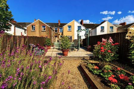 Carrington Terrace, Barnstaple, Devon, EX32 - Webbers