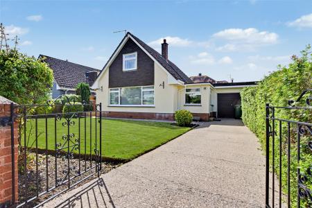 Villa Close, Barnstaple, Devon, EX32 - Webbers
