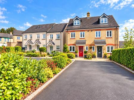 Sanderling Close, Barnstaple, Devon, EX32 - Webbers