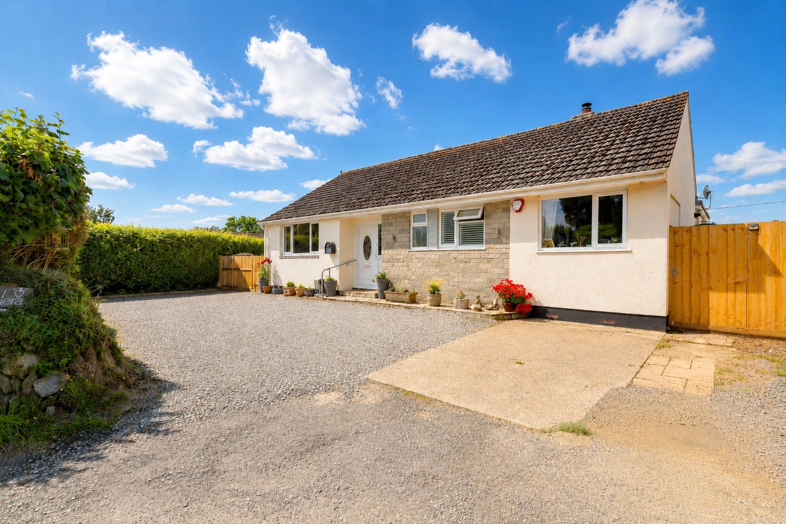 property-img