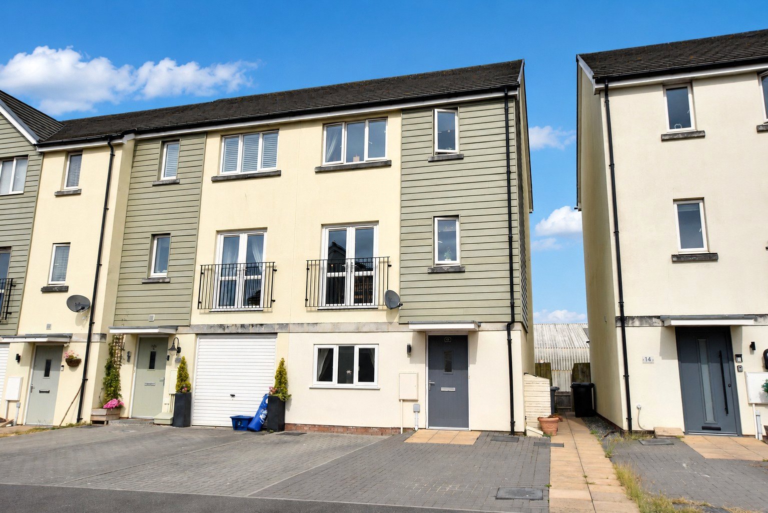 property-img