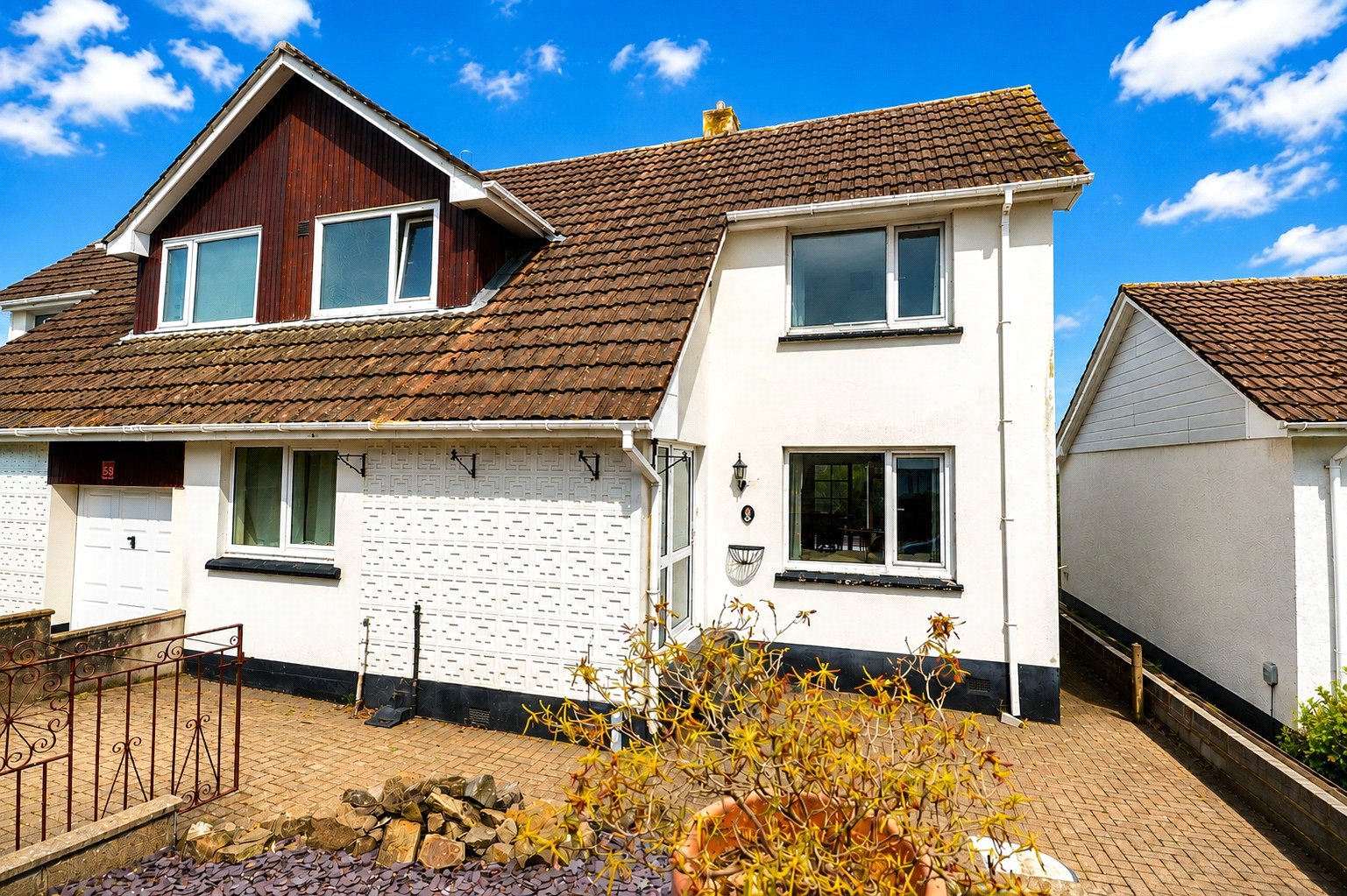 property-img