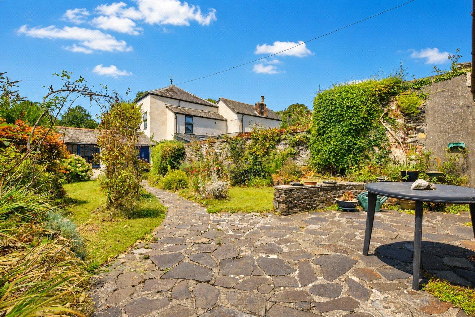 property-img