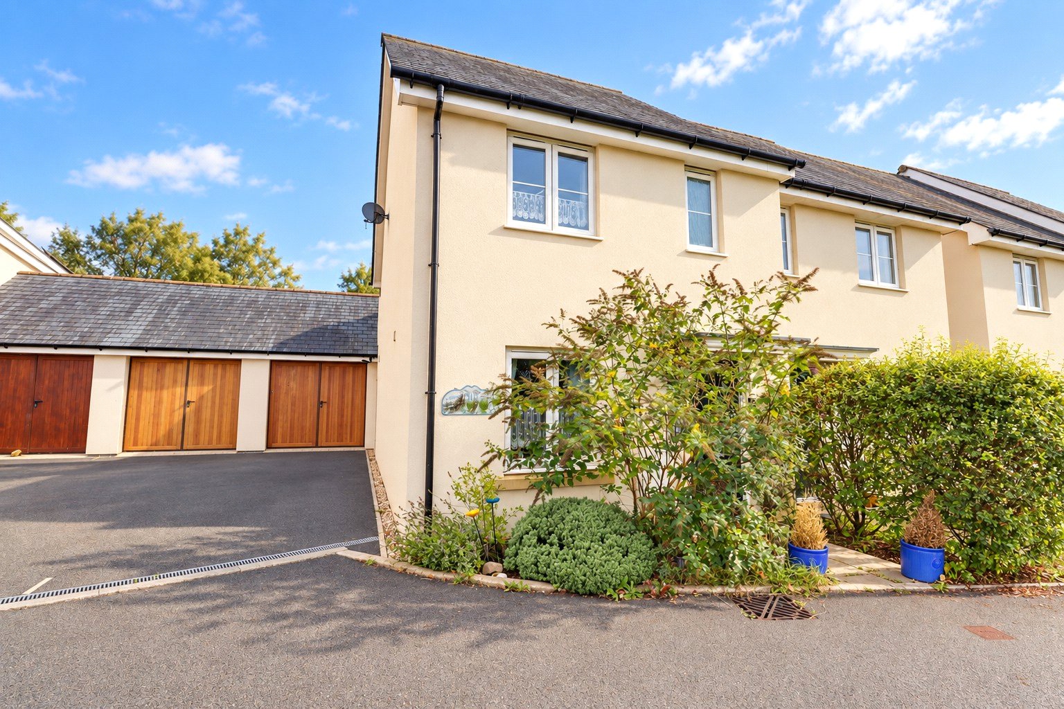 property-img