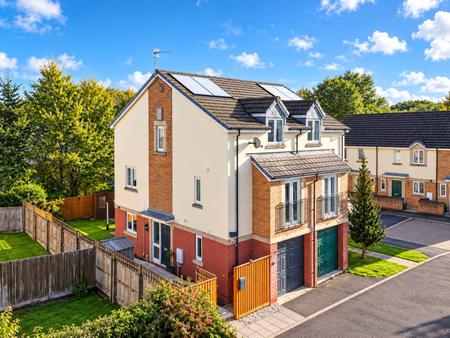 Windsor Gardens, Sticklepath, Barnstaple, Devon, EX31 - Webbers