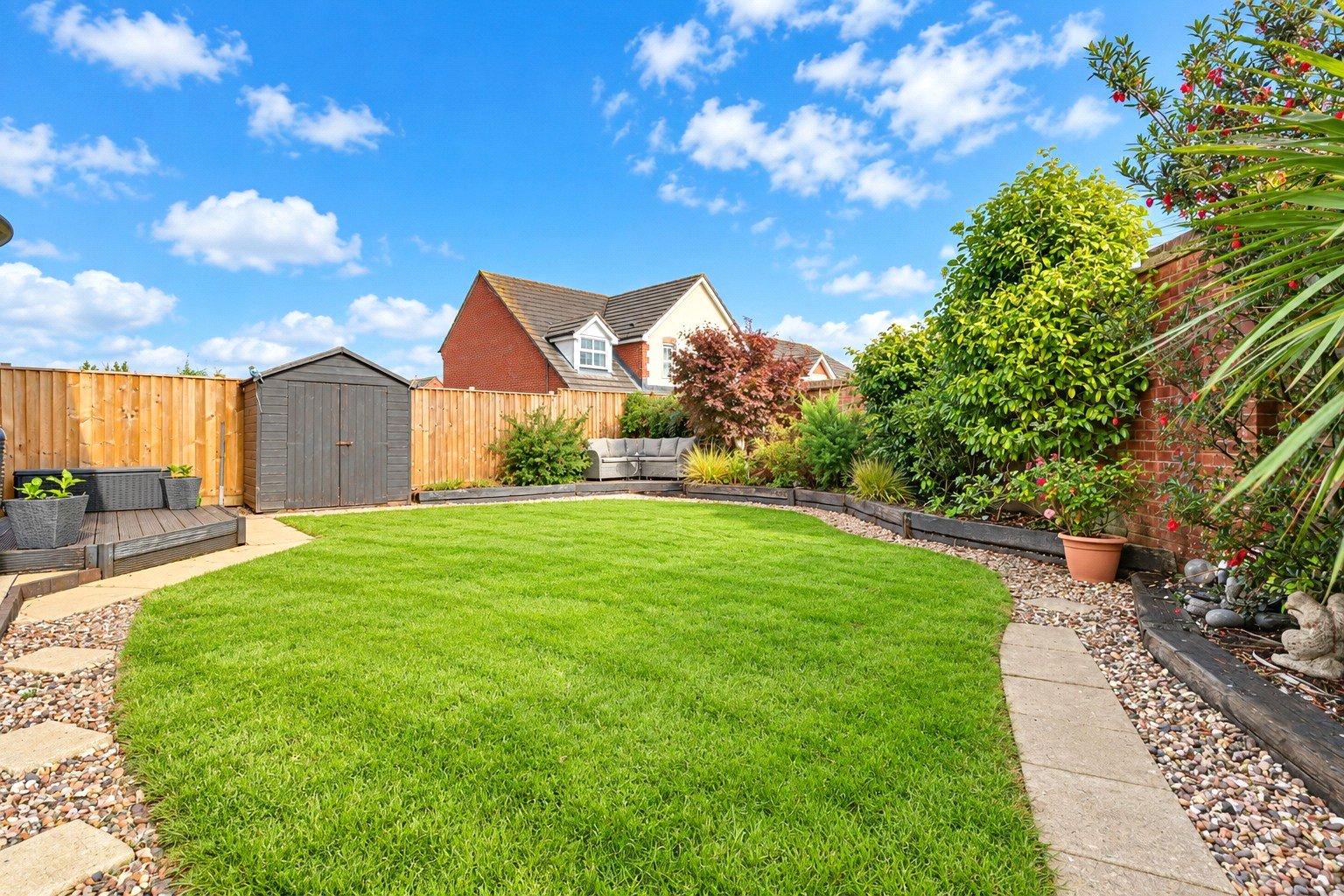 property-img