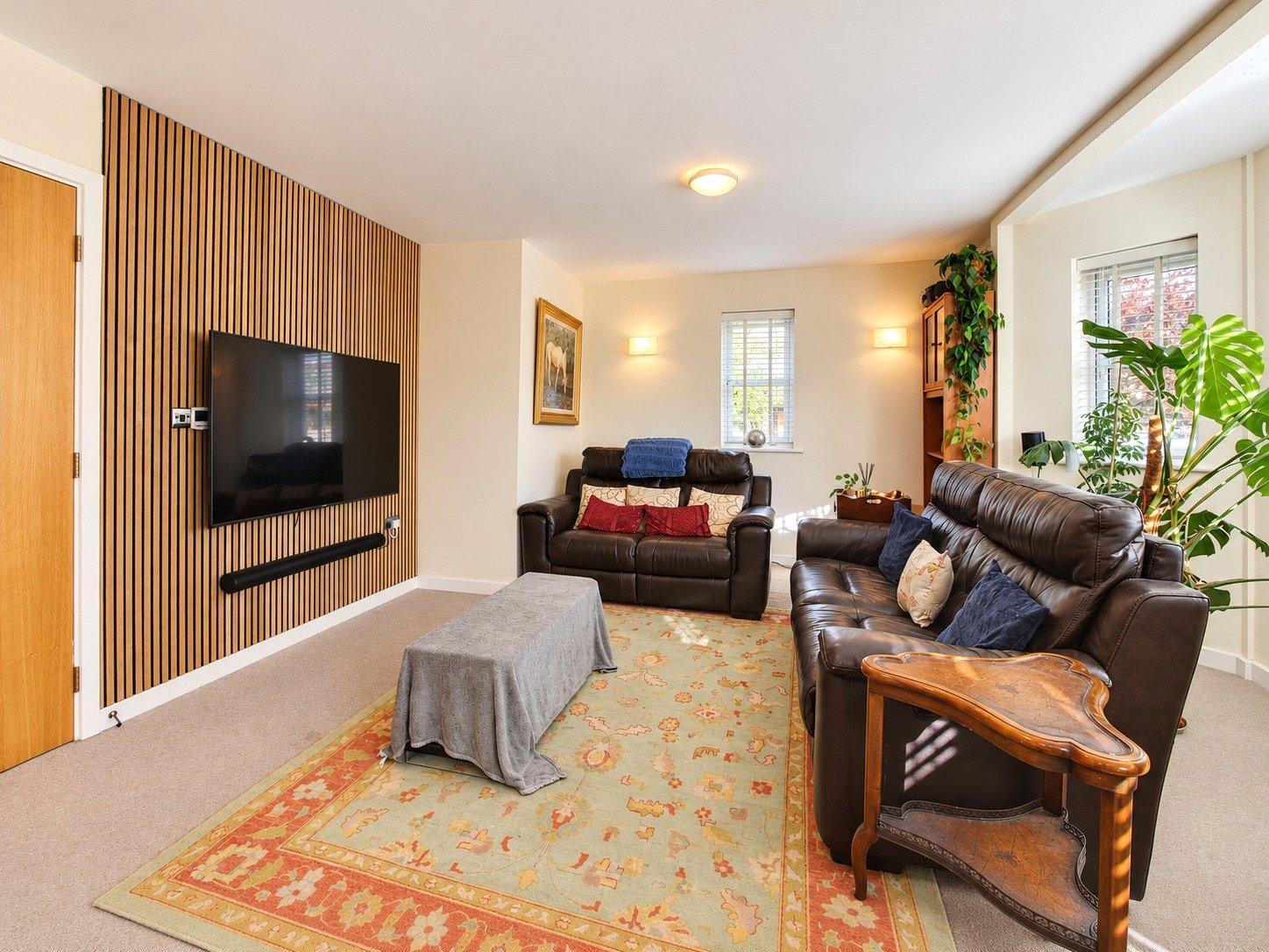 property-img