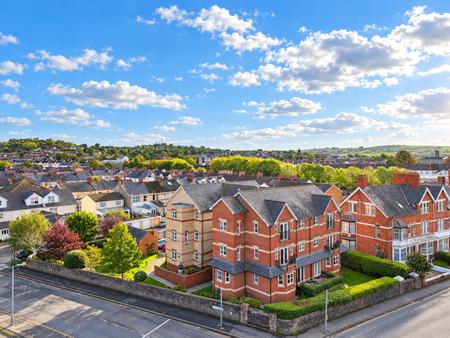 Pilton Causeway, Barnstaple, Devon, EX32 - Webbers