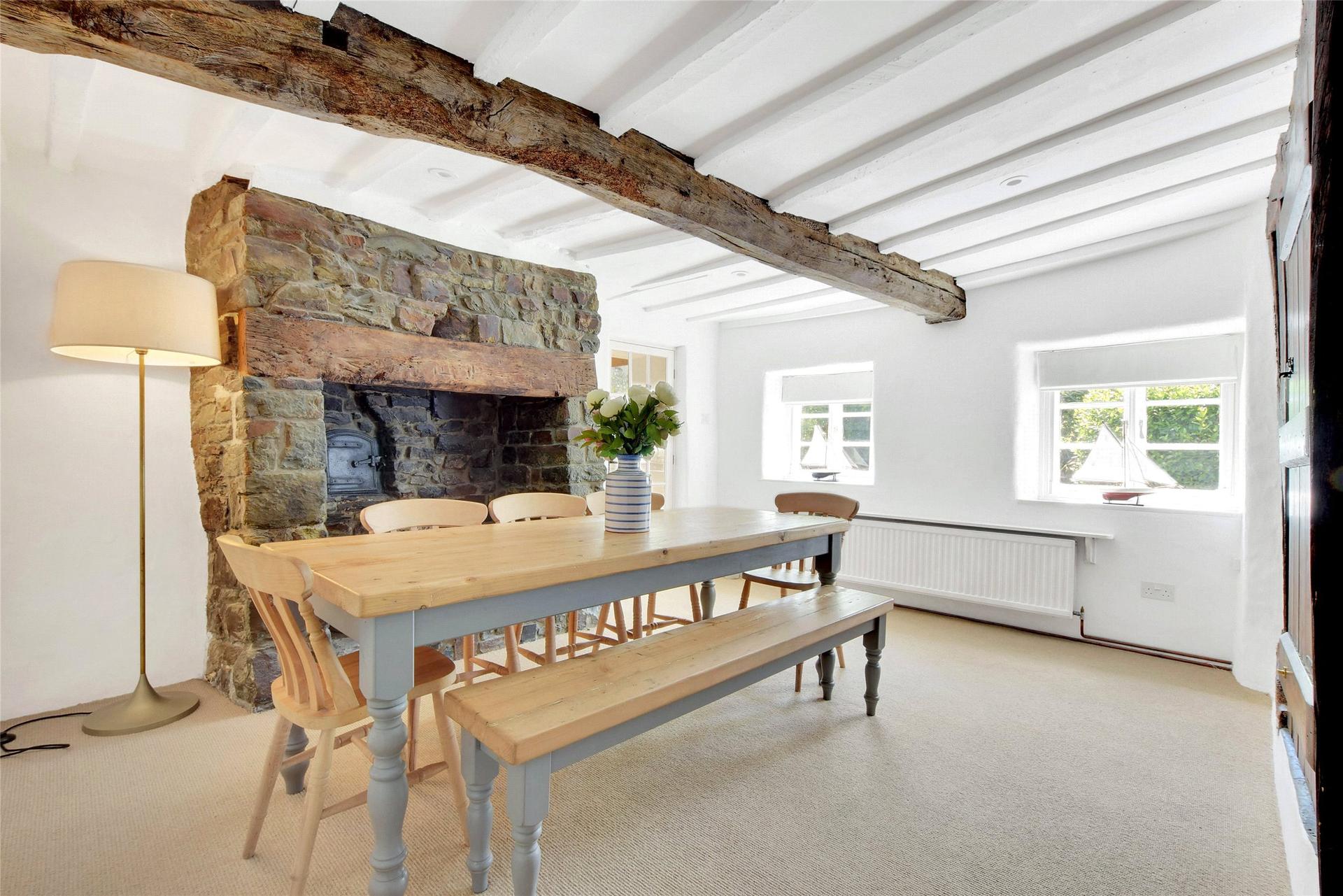 property-img