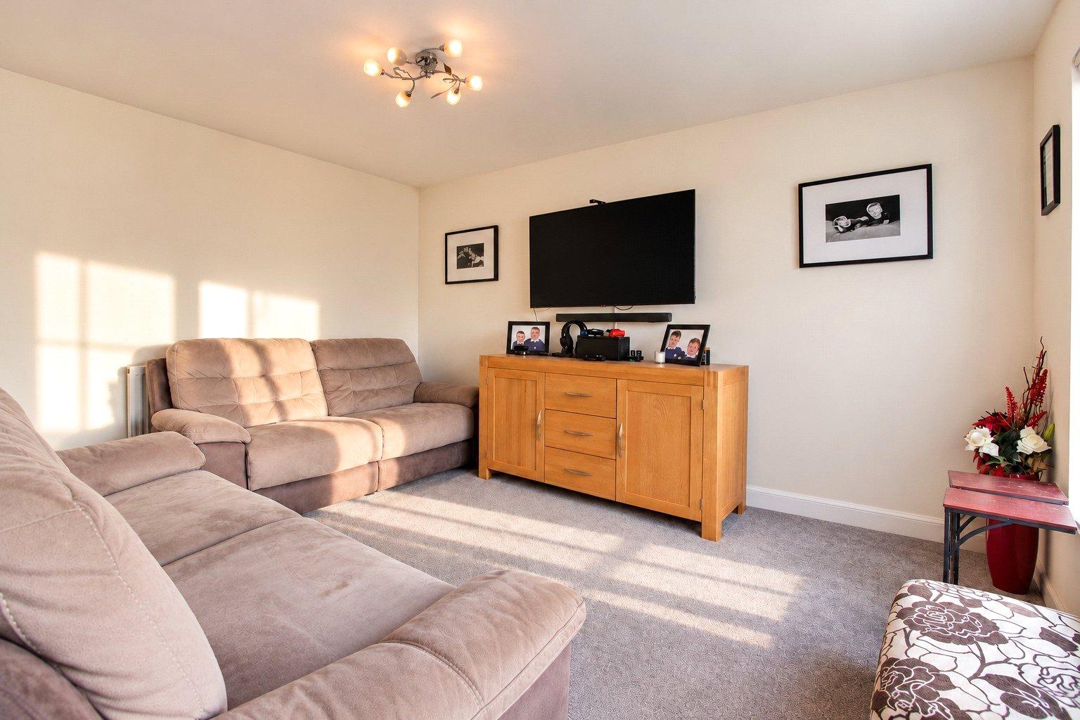 property-img