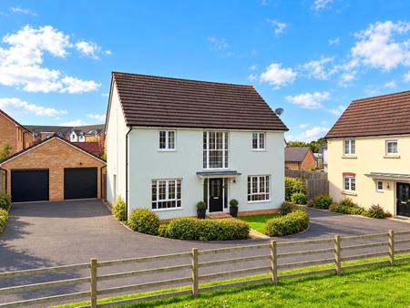 Old Tram Drive, Roundswell, Barnstaple, Devon, EX31 - Webbers