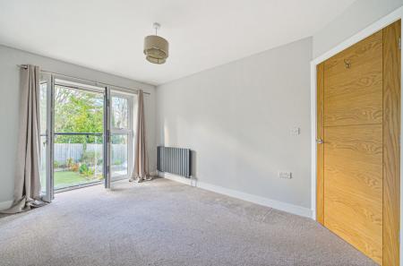 1382617-15-691f2a...