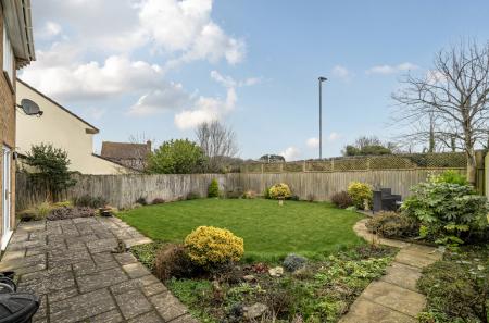 1400407-5-6967b37...