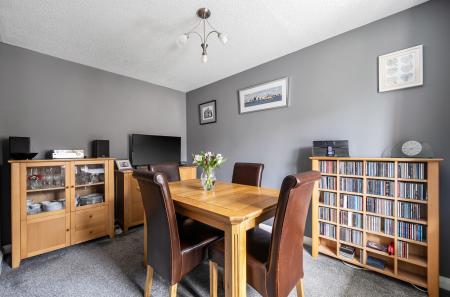 1400407-19-6967b7...