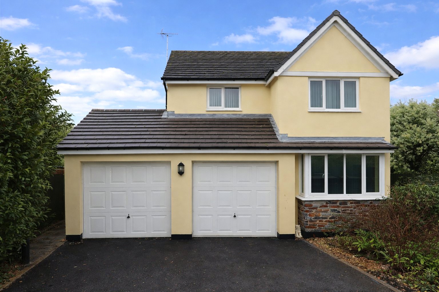 property-img