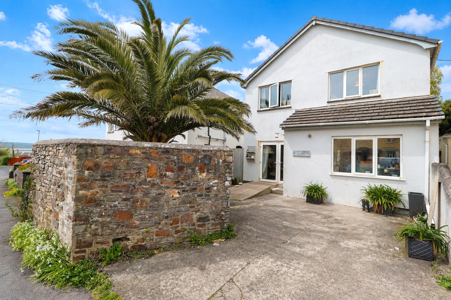 property-img