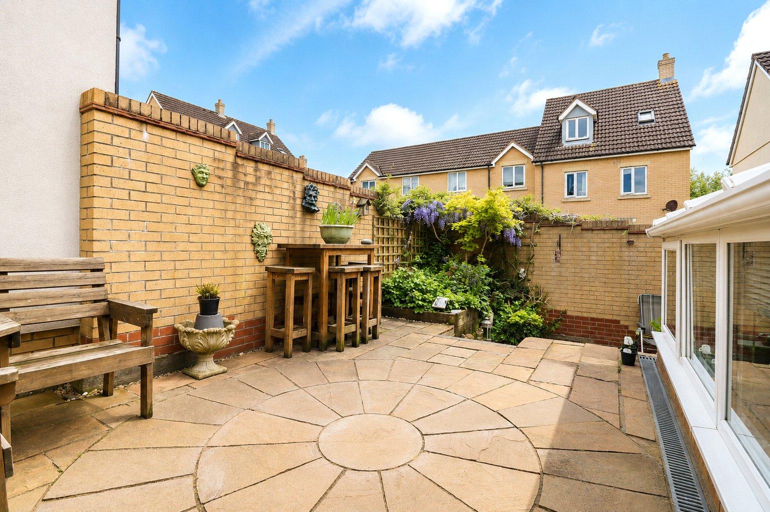 property-img
