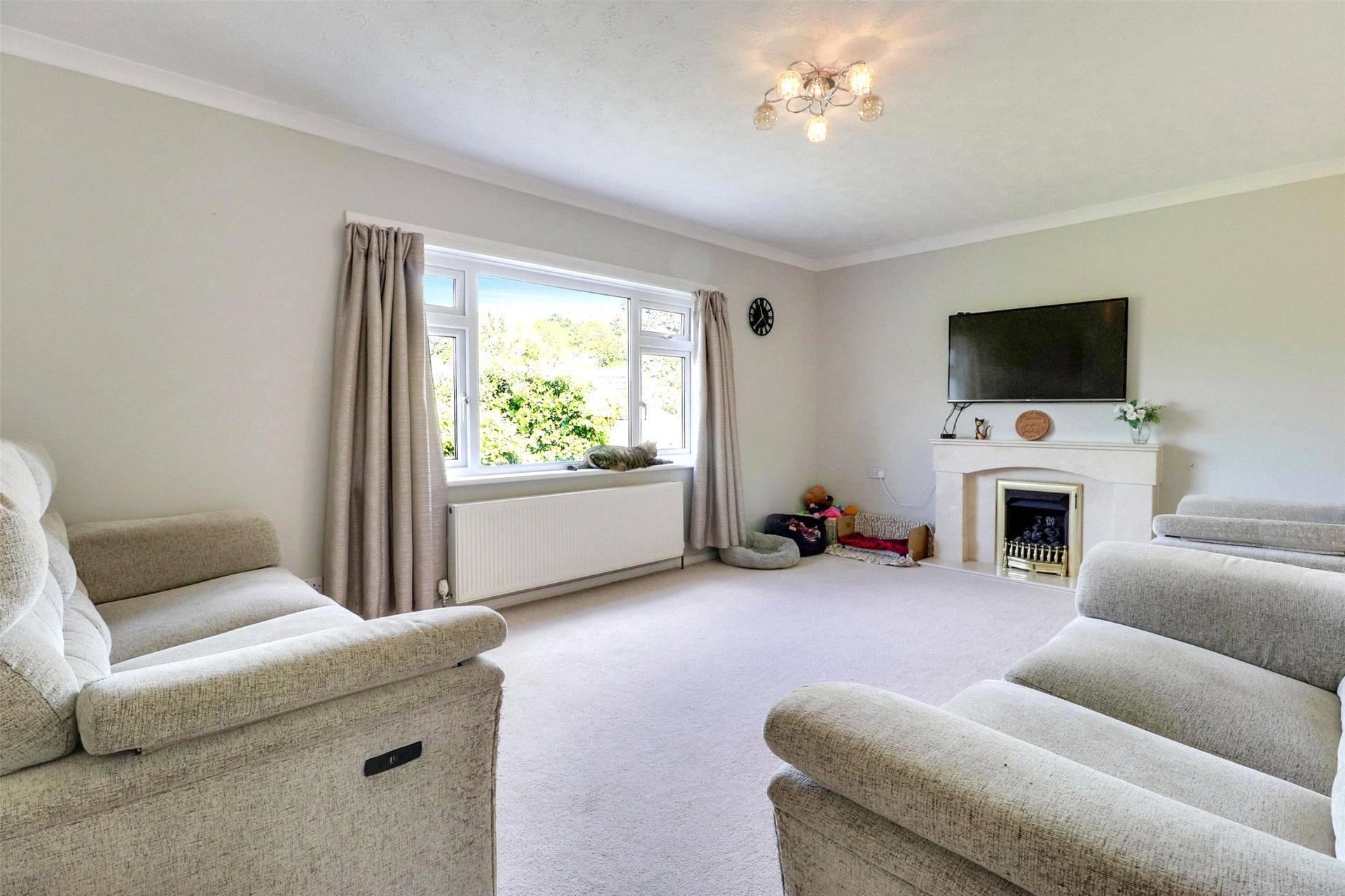property-img
