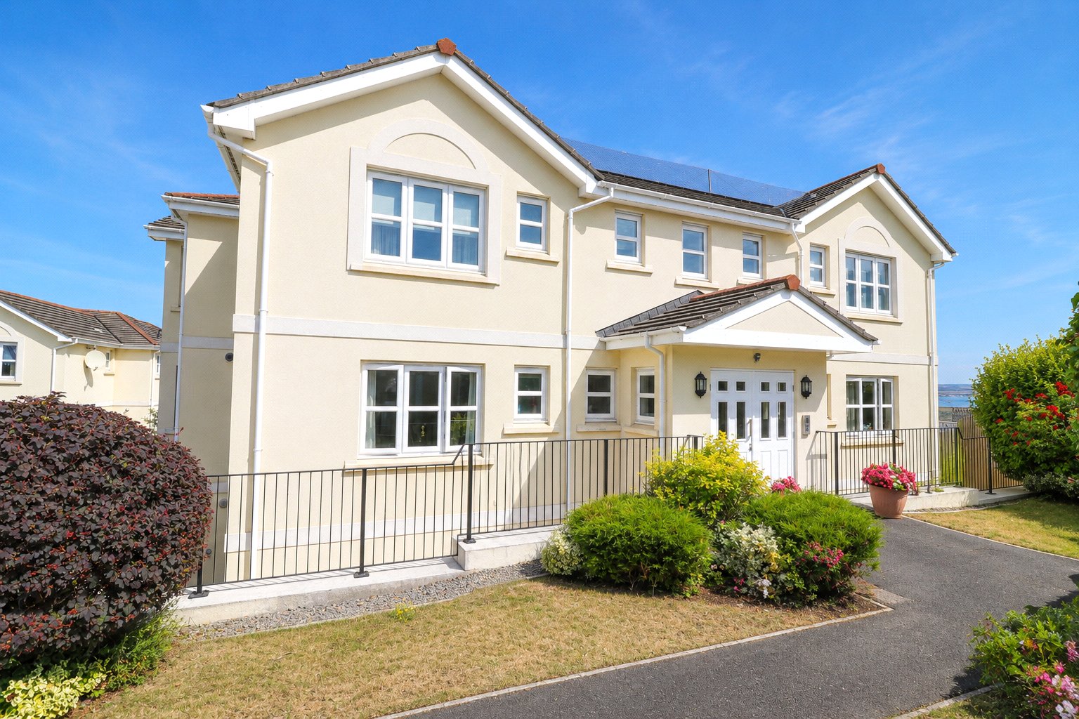 property-img
